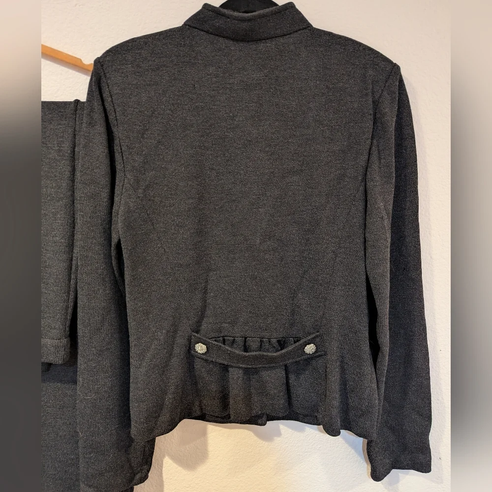 NWT St. John Knit Set Size 14 - Picture 9 of 13